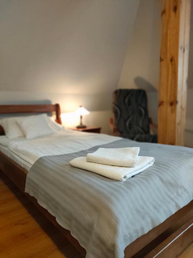 Dworek Zawadzkich Kruszyn  Kültér fotó